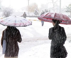 İstanbul'da sel Erzurum'da kar