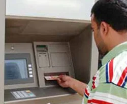 Memur maaşları son anda kurtuldu
