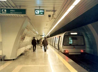 Metro 22.00'de sonra çalışmayacak