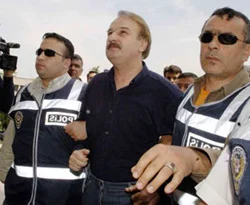Muzaffer Tekin'i terleten cevaplar