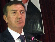 Pamukoğlu'nun partisi sağcı mı solcu mu?