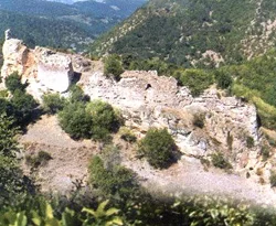 Tarihi Kale köyü ilgi bekliyor
