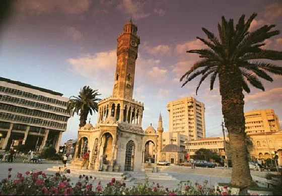 Yeniden 'Gavur İzmir' muhabbeti
