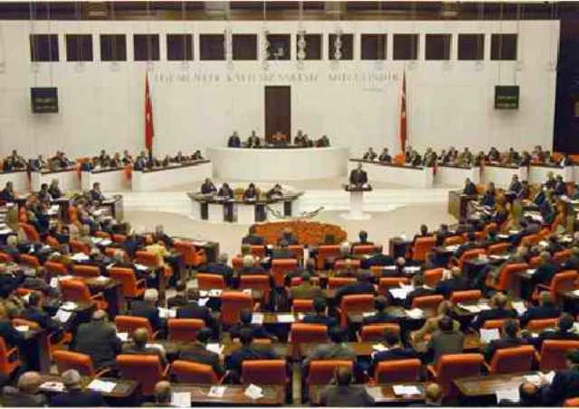 2010 bütçe tasarısı kabul edildi