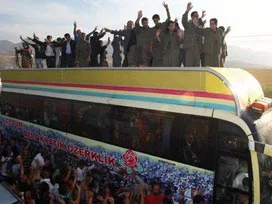 7 PKK'lı DTP toplantısına katıldı