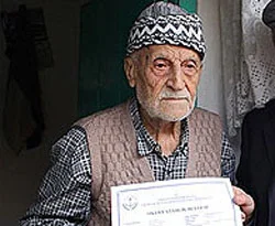 98 yaşında okuma yazmayı öğrendi