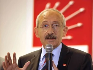 ''Açlığın olduğu yerde demokrasi olmaz''