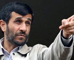 Ahmedinejad İngiltere'den tazminat istiyor