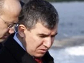 AK Partili vekiller gümrük görevlileriyle tartıştı!