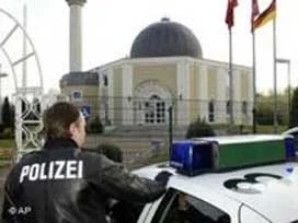 Almanya Milli Görüş derneklerini aradı
