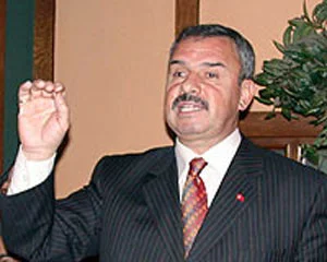 Arif Sağ bize can borçlu