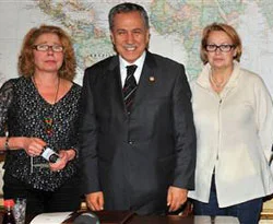 Arınç: Biz İran'ı ikna ederiz