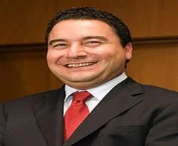 Babacan yurda döndü