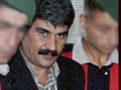Bombaları Muzaffer Tekin vermiş