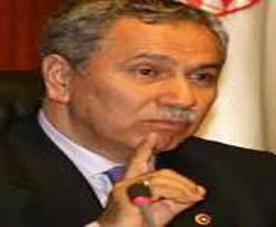 Bülent Arınç'a da oy çıktı
