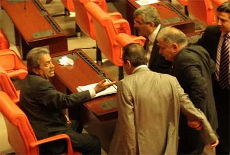 CHP'liler ikiye bölündü