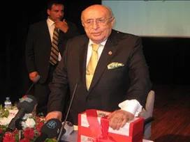 'Demirel silinsin Gül ya da Erdoğan olsun'