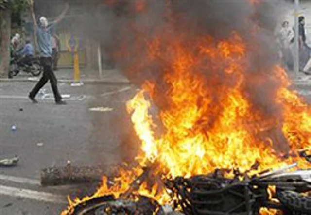 Diyarbakır'da protesto alarmı