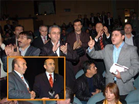 Eminağaoğlu ve Kaçmaz'a ödül ortalığı karıştırdı