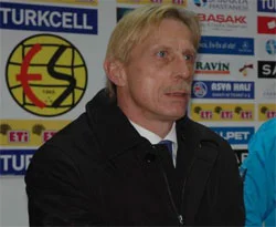 Fenerbahçe'de Daum yolcu