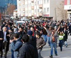 Geçerken ölüme yakalandı