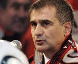 Gökhan için son söz Şenol Güneş'te
