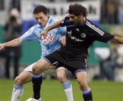 Halil her an gelebilir
