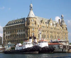 Haydarpaşa'da 3 kişi gözaltına alındı