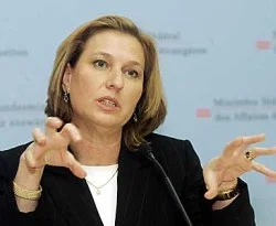 İngiltere'de Livni'ye tutuklama kararı