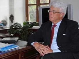 İsviçre Büyükelçisi Diyanet'te özür diledi