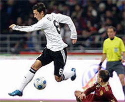 Juventus Mesut Özil'e talip oldu