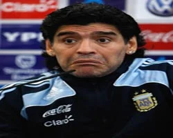 Maradona'ya fotoğraf çekilmek bile yasak