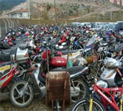 Motorsiklet mezarlığı