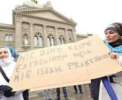 "Müslümanız, radikal değiliz"