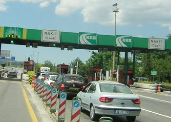 Otoyol ve köprü ücretlerine fahiş zam