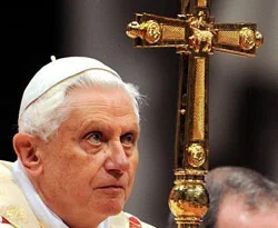 Papa yerlerde / VİDEO