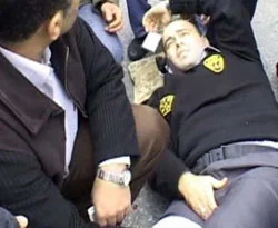 PTT nakil aracını soyup güvenliği vurdular