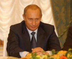 Putin: Rusya ABD'yi dengelemeli