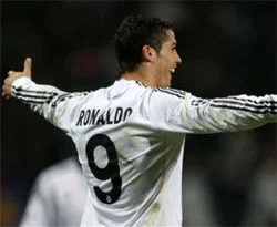 R.Madrid ezdi geçti