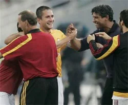 Rijkaard'lı Aslan, Avrupa'da kaybetmiyor