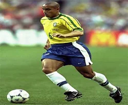 Roberto Carlos ülkesine dönüyor