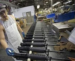 Rusya, Venezuela'da silah fabrikası kuruyor