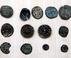 Sivas'ta 826 sikke ele geçirildi, 3 kişi gözaltında