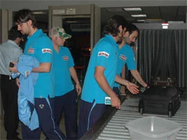 Uçağı arızalanan Trabzonspor uçamadı!