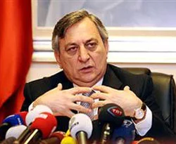 'AK Parti kendi kalesine gol attı'