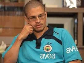 Alex sahada nasıl görüyor