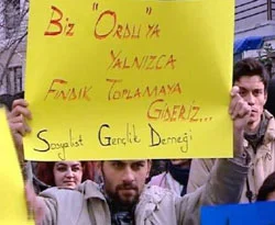 Askere gitmek istemeyenler polisle çatıştı