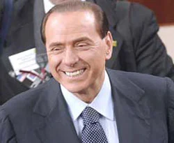 Berlusconi kendini müziğe adadı