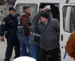 Çaldıran'da soygun girişimi 4 yaralı