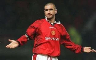 Cantona, tiyatro oyunculuğuna soyundu